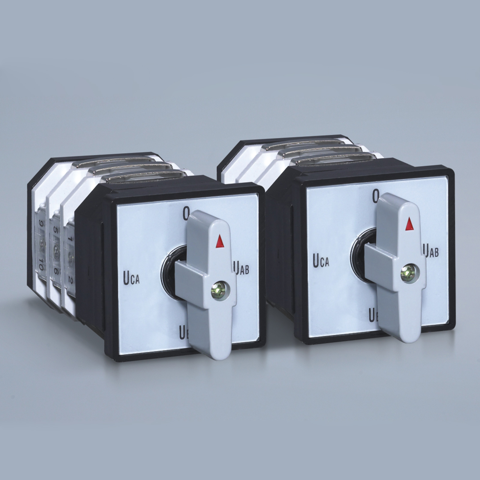 LW12 萬能轉(zhuǎn)換開關(guān)